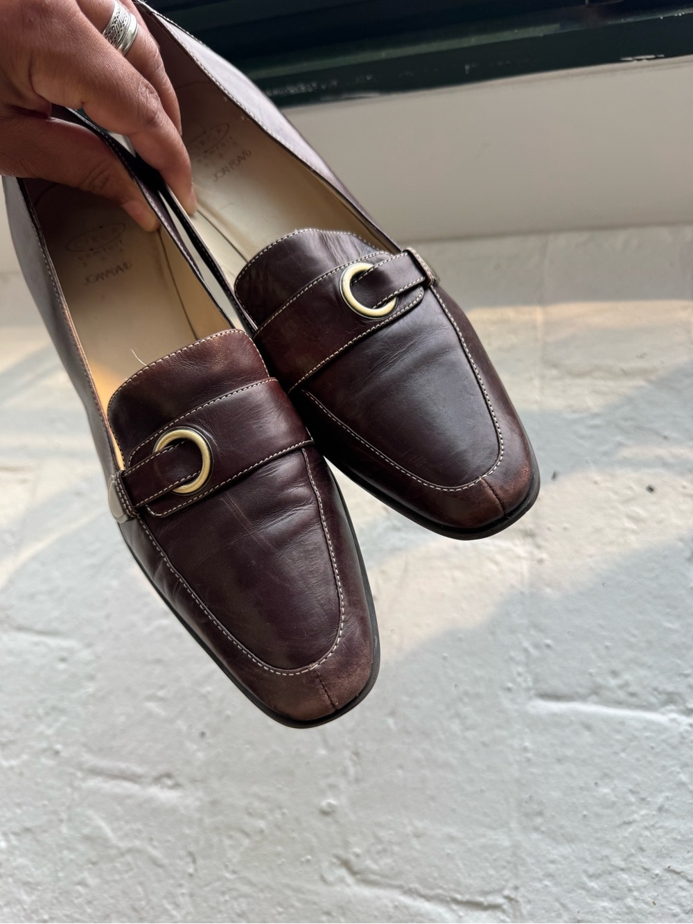 Vintage Joan & David Women's Leather Heeled Loafers in Dark Brown - Picture 4 of 8